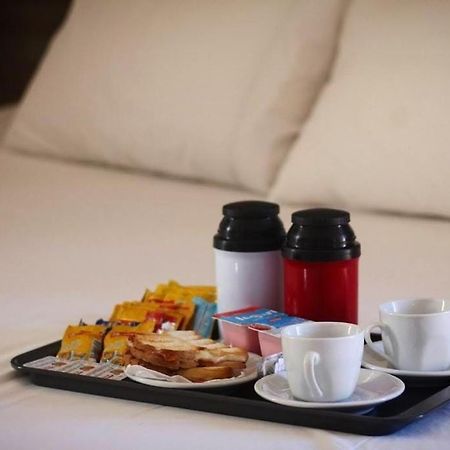 Motel Status (Adults Only) Pato Branco Luaran gambar
